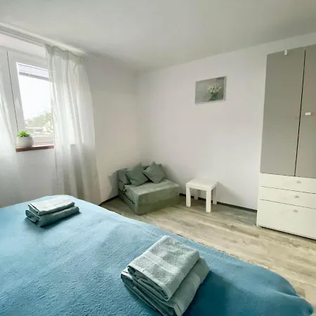 Eden Apartment *